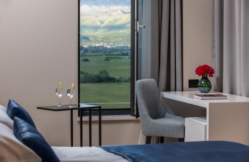Sinj Cama Y Desayuno | Corona B&B