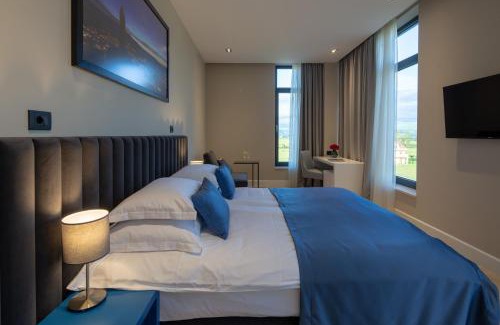 Sinj Cama Y Desayuno | Corona B&B