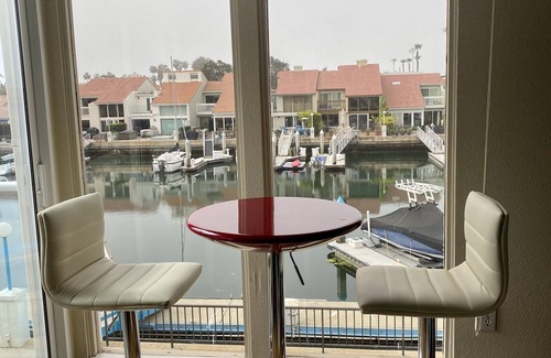 Coronado Cays Condominio | Coronado Condo en la Marina, 3 habitaciones y 2 baños