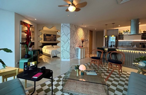 El Prado Apartamento | Corozo Berry Loft - Mallorquin View. One block from Buenavista.
