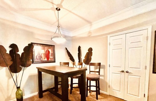 Suwanee Apartamento | Corporate / Leisure / Staycation / Home Away from Home /