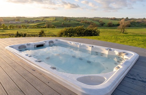 Burnley Casa | Corporate, Retreat Stays, Team Building, Birthday Celebrations