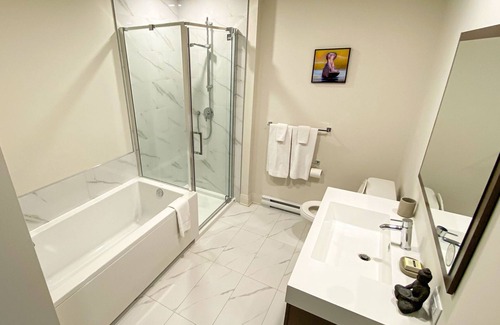 Laval Apartamento | Corporate Stays - Equinoxe 3 - 3 Bedroom Apartment