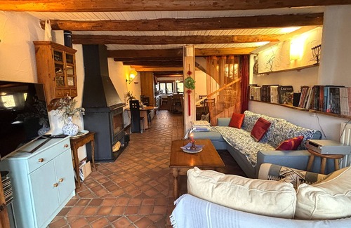 Bonne Casa | Corps de Ferme Rénové Avec Cheminée, Juste à Côté de Sentiers de Randonnées