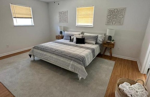 Flour Bluff Casa | Corpus Christi Beach Horses Airport Access More