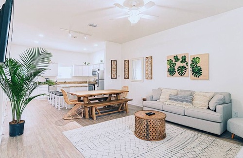 Corpus Christi Apartamento | Corpus · Walk to Whitecap Beach - Heated Pool, AC, Parking