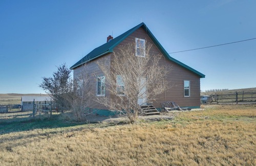 Lindsay Cabaña | Corral Creek Cow Camp: Pet-friendly Circle Cabin