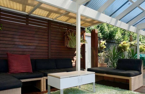 Point Lonsdale Casa | CORSAIR BREEZE Escapada familiar con piscina climatizada en el suelo.