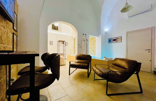 Nardo Apartamento | Corte Gabellone historic home, suites with private pool in the heart of Nardò