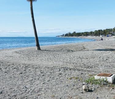 San Pedro de Alcántara Apartamento | Cortijo Blanco Beachfront - EaW Homes
