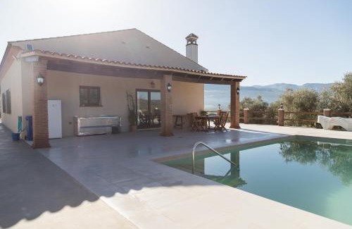 Villanueva del Trabuco Casa | Cortijo el viejo