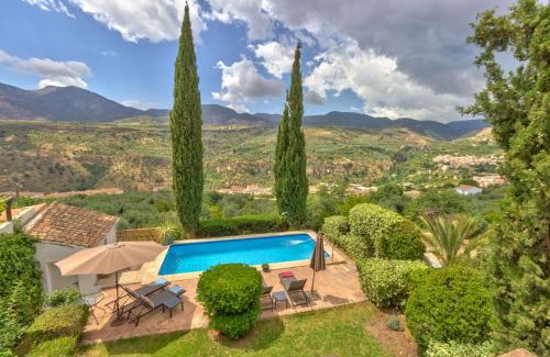 La Loma Cama Y Desayuno | Cortijo El Pino Retreat
