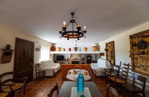 Villanueva del Trabuco Casa | Cortijo LaGar