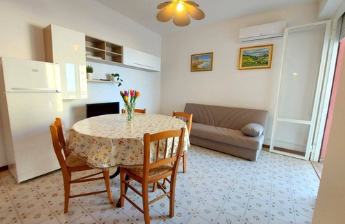 Lido di Pomposa Apartamento | Cortina 2-9 Two room seafront apartment with air conditioning