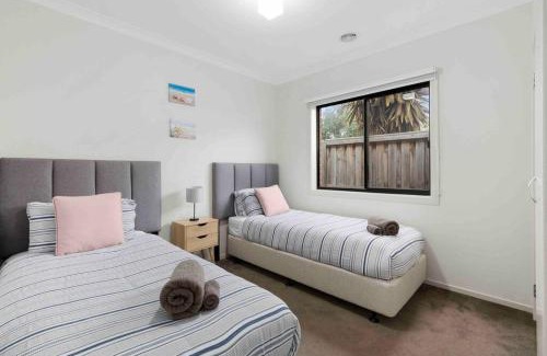 Barwon Heads Casa | Corymbia Barwon Heads Modern Family Getaway!