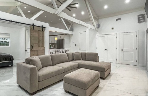 Cos Cob Cabaña | Cos Cob Cottage- Full Kitchen, Pet Friendly