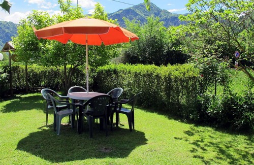 Caldonazzo Apartamento | Cosy apartment for 5 people with WIFI, TV, patio, pets allowed, panoramic view and parking