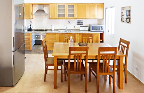 Vila Real Santo Antonio Casa | Acogedor, con patio trasero y zona de barbacoa