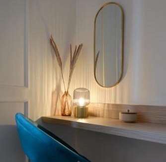 Como Apartamento | Cosmo Lake City Apartments