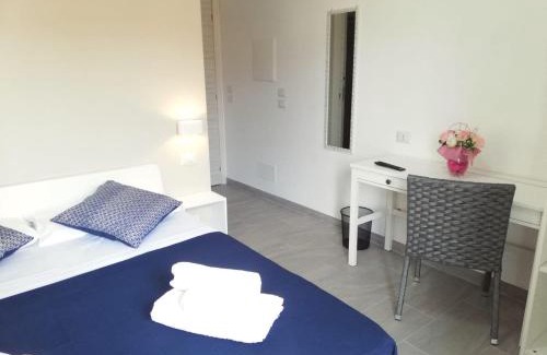 Santa Domenica Cama Y Desayuno | Cosmo Rooms a pochi passi da Tropea