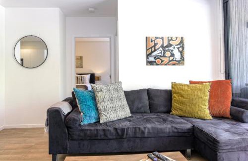 Carlton Apartamento | Cosmo Stays- Designer Apartment Fabulous Location