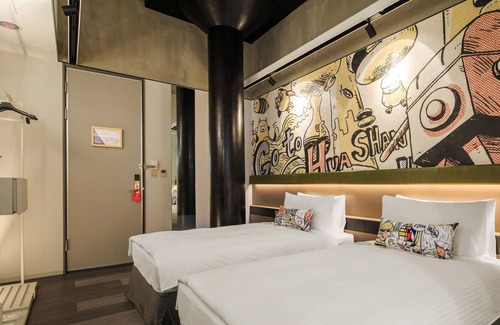 Zhongzheng Hotel | Cosmos Hotel Huashan Town