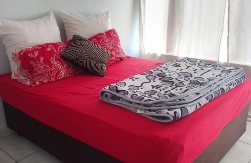 Germiston Casa | Cossy Possy Guest House