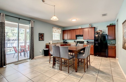 Crystal Cove Casa | ¡Casa de piscina 8BR rentable! Cerca de Disney, SeaWorld y centro de convenciones