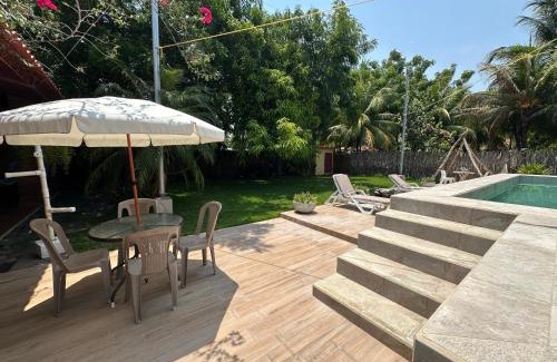 Acajutla Casa | Costa azul para 15 personas con barbacoa y piscina