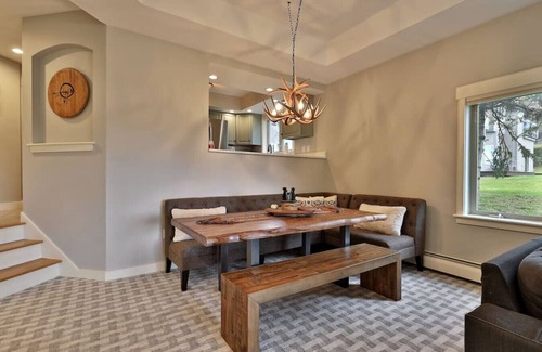 Ludlow Casa | Peaceful Ski-in/ski-out condo at Solitude Okemo - Direct Ski Access