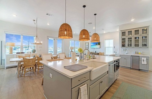 Ono Island Casa | Costie’s Place | Brand-New Luxury Waterfront Home in Perdido Key