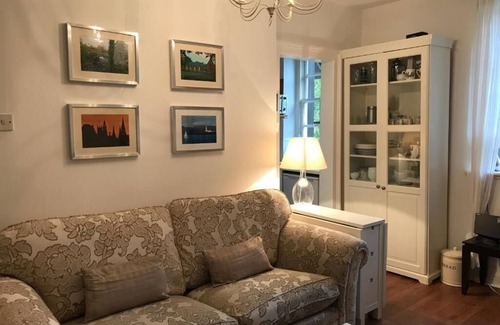 West End Apartamento | Cosy 1-bed apartment in Dean Village - the most picturesque area of Edinburgh 🌳
