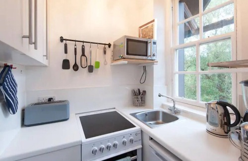 West End Apartamento | Cosy 1-bed apartment in Dean Village - the most picturesque area of Edinburgh 🌳