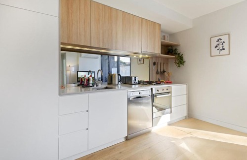 Flemington Apartamento | Cosy 1-Bed with Private Balcony By Showgrounds