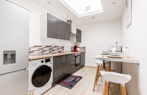 Roubaix Casa | Cosy 🏠 10 P - 5 bedrooms - 5 bathrooms near Lille and all amenities