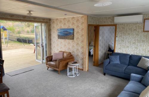Omarama Casa | Cosy 1960's Kiwi Holiday House