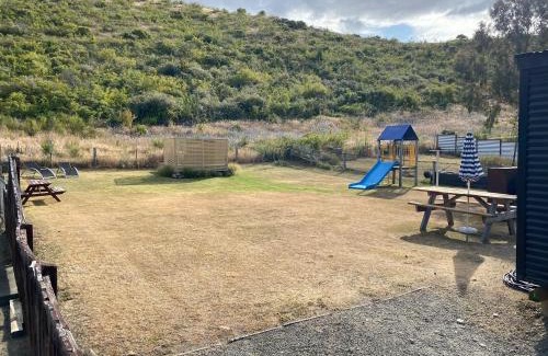 Omarama Casa | Cosy 1960's Kiwi Holiday House