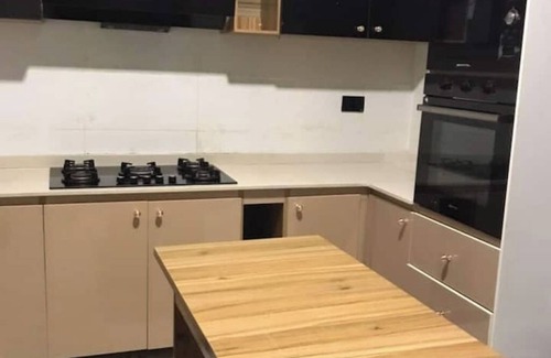 Lagos Casa | Cosy 1BDR Apartment with balcony& WiFi 24/7 Lekki.