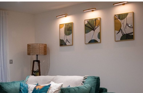 Lea Bridge Apartamento | Cosy 2 Bed Riverside Apartment + Free Parking