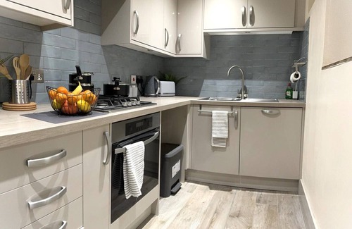 Stevenage Apartamento | Cosy 2 Bedroom Apartment in Stevenage SG1 Hertfordshire Free Parking Sleeps 5