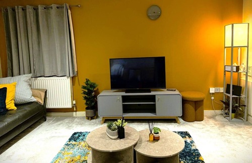 Stevenage Apartamento | Cosy 2 Bedroom Apartment in Stevenage SG1 Hertfordshire Free Parking Sleeps 5