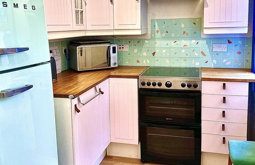 Cairnbaan Cabaña | Rural-Confortable-Baño Privado-Vista al Jardín