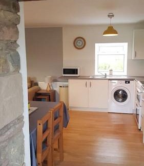 Inverness Casa | Cosy 2 Bedroom Croft Cottage with Beautiful Views