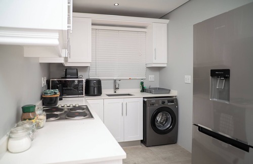 Durban North Cabaña | Cosy Modern 2 bedroom Cottage