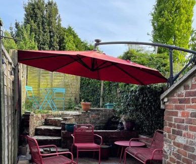 Newport Casa | Cosy 2 bedroom Victorian cottage, Newport, Isle of Wight