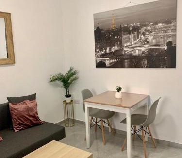 Bat Yam Apartamento | Cosy 2 rooms Flat fully equipped Bat Yam City Center 5 min to beach near Tel Aviv