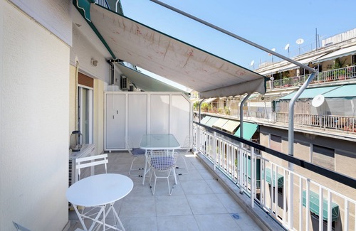 Ampelokipoi Apartamento | Cosy 2BR flat - metro station & hospital