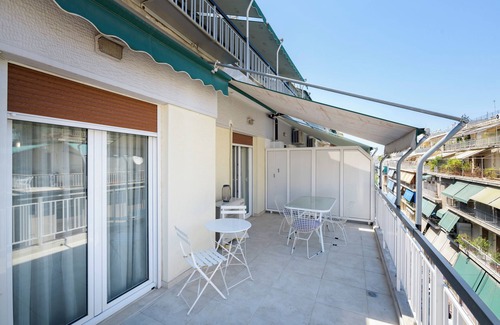 Ampelokipoi Apartamento | Cosy 2BR flat - metro station & hospital