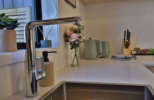 Henderson Apartamento | Cosy 2BR House in Awaroa Road