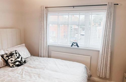 Newark upon Trent Apartamento | Cosy 2BR House on Quiet Street